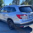 2021 Honda Pilot Touring 8-Passenger - No Accidents, Sunroof thumbnail image 3