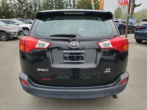 2015 Toyota RAV4 LE AWD image 7