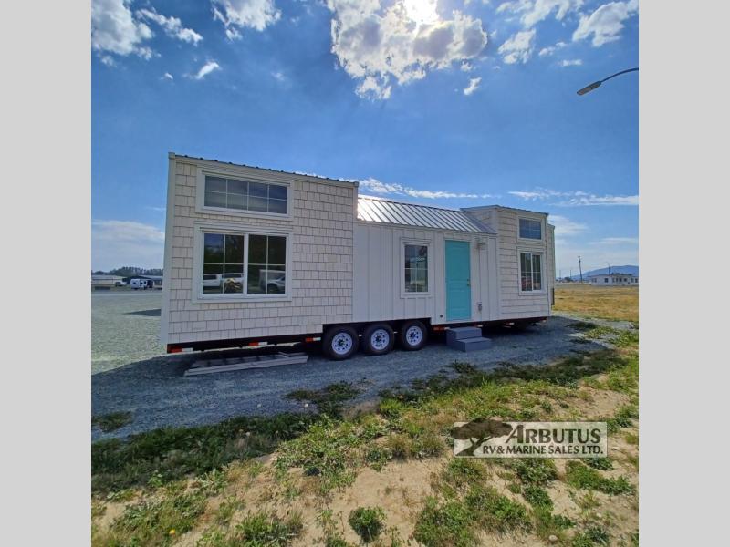 Used 2022 Stattonrock Construction GALIANO VILLA 32' display photo