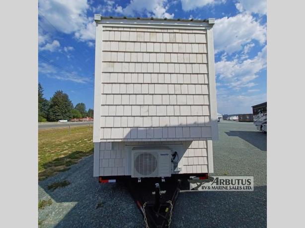 Used 2022 Stattonrock Construction GALIANO VILLA 32' image 3