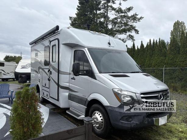 Used 2014 Pleasure-Way Plateau XL MB image 1