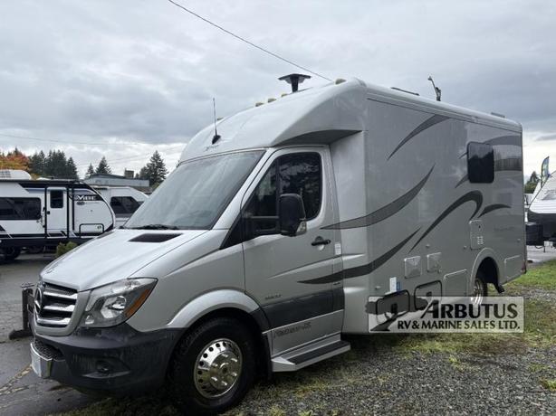 Used 2014 Pleasure-Way Plateau XL MB image 2