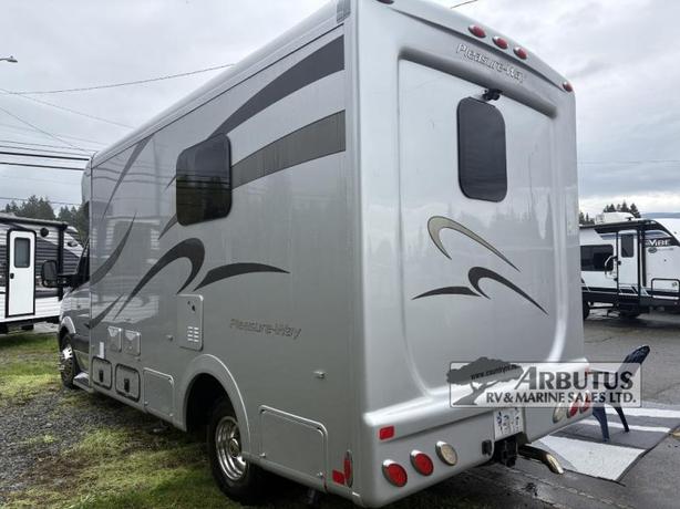 Used 2014 Pleasure-Way Plateau XL MB image 3
