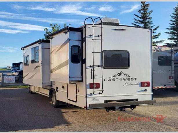 Used 2023 EAST TO WEST Entrada 2900DS image 6