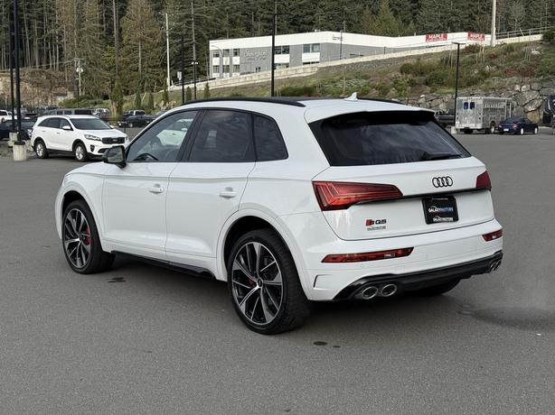 2022 Audi SQ5 quattro- Power Moonroof & Red Nappa Leather Seat image 8