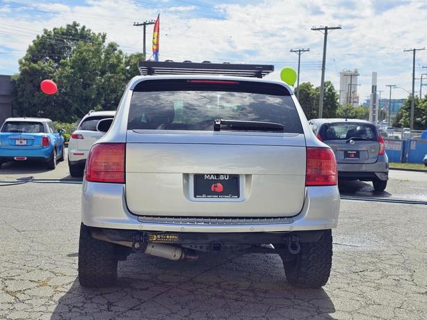 2005 Porsche Cayenne image 3