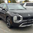 2024 Mitsubishi Outlander PHEV thumbnail image 4