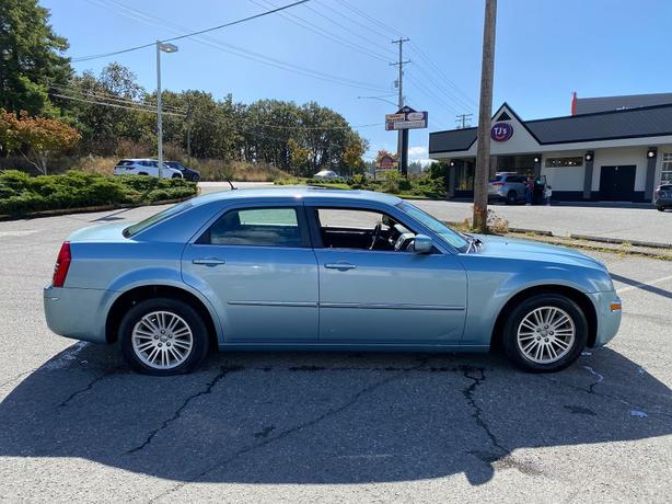 2008 Chrysler  300 Touring 115k image 4