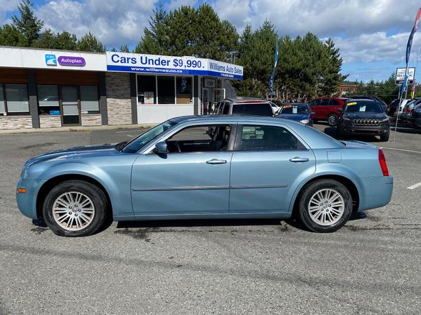 2008 Chrysler  300 Touring 115k image 8