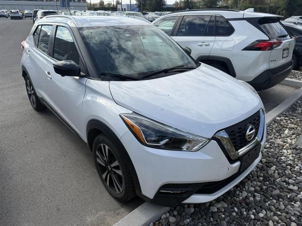 2020 Nissan Kicks SR image 1