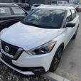 2020 Nissan Kicks SR thumbnail image 2