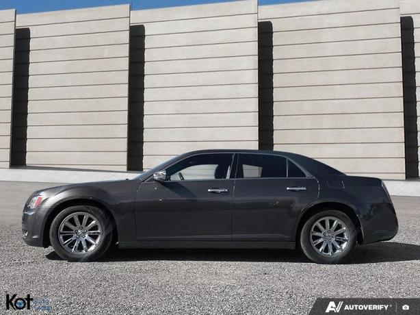 2013 CHRYSLER 300 image 3