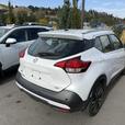 2020 Nissan Kicks SR thumbnail image 4