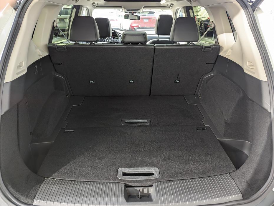 2023 Nissan Rogue SL - No Accidents, AWD, Sunroof, Leather display photo