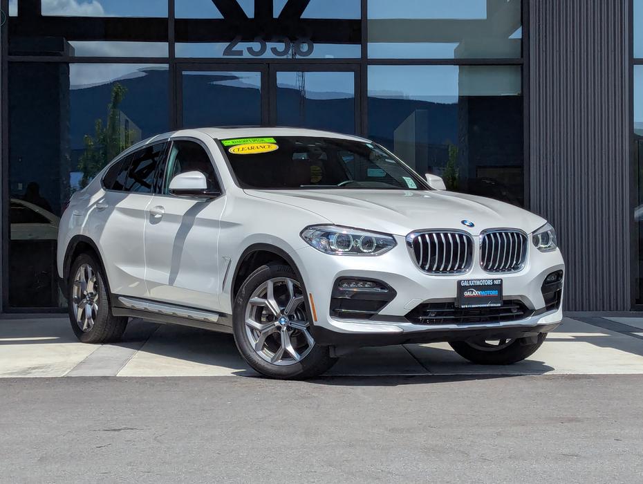 2020 BMW X4 xDrive30i - Leather, Sunroof, Navigation display photo