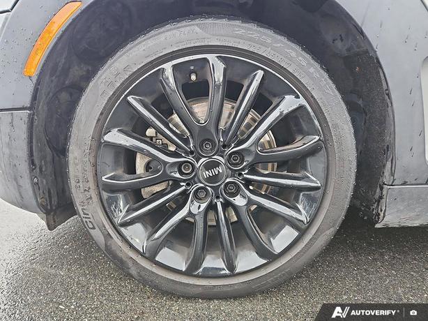 2020 MINI Clubman Cooper | No Reported Accidents! image 6