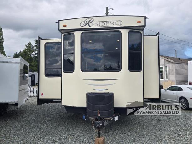 Used 2019 Keystone RV Residence 401MBNK image 1