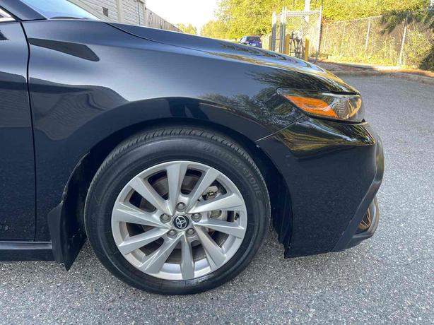 2023 Toyota Camry image 4