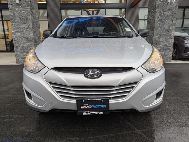 2013 Hyundai Tucson GL - No Accidents, Heated Seats image 3