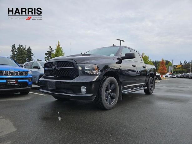 2022 RAM 1500 Classic Express 4x4 Crew Cab 5'7 Box | Bluetooth Connectivity! image 1