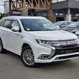 2020 Mitsubishi Outlander PHEV 4WD - Heated Seats, Heated Wheel, Moonroof thumbnail image 4