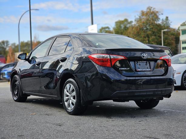 2016 Toyota Corolla image 8