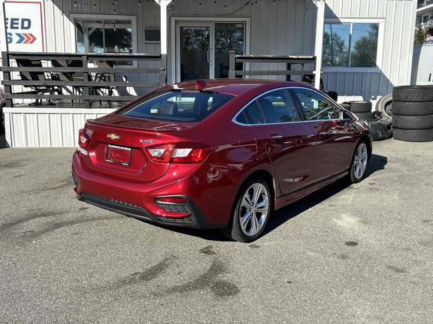 2018 Chevrolet Cruze image 8