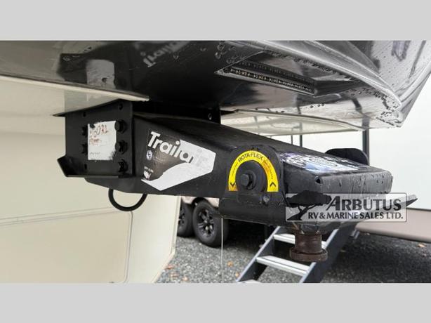 Used 2017 Grand Design Solitude 360RL image 8