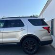 2017 Ford Explorer thumbnail image 5