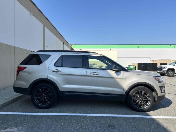 2017 Ford Explorer image 7