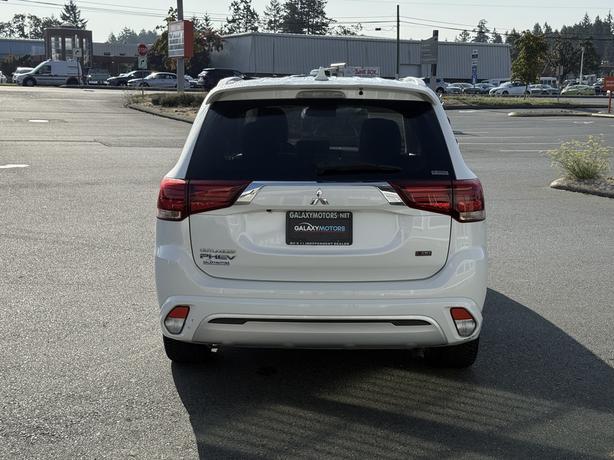 2022 Mitsubishi Outlander PHEV LE 4WD - Dual Zone A/C & Power Driver Seat image 7