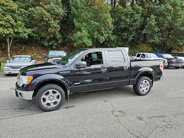 2011 Ford  F-150 Lariat image 2