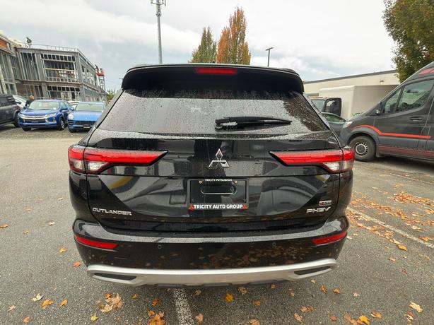 2024 Mitsubishi Outlander PHEV image 7