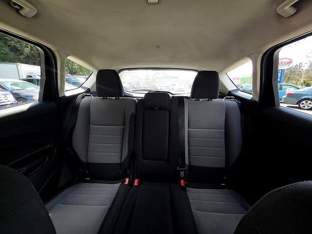 2013 Ford  C-Max Hybrid SE image 8