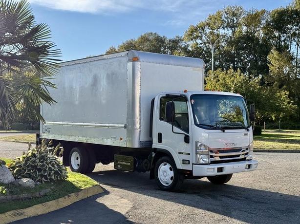 2016 Isuzu NRR 16-Foot Cube Van with Power Tailgate - Diesel image 1