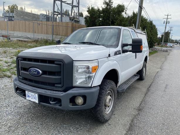 2015 Ford F-250 SD SuperCab Short Bed 4WD image 1