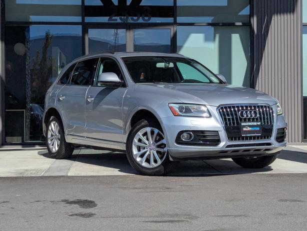 2016 Audi Q5 2.0T - Sunroof, NAV, Heated Seats, AWD image 4