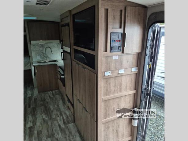 Used 2020 Grand Design Imagine 2600RB image 6