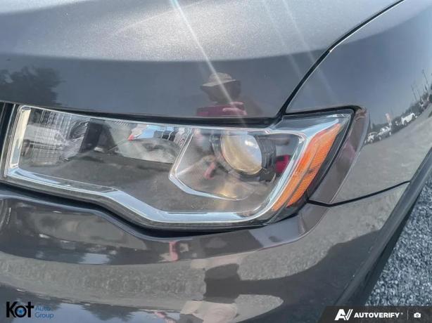 2019 JEEP GRAND CHEROKEE image 8