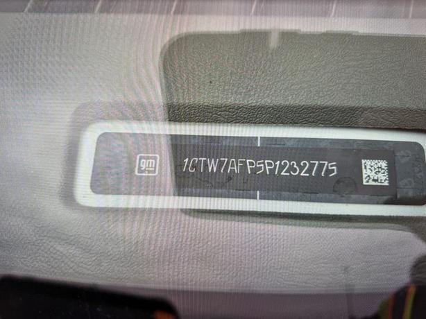 2023 GMC Savana G2500 Cargo Van with Bulkhead Divider image 6