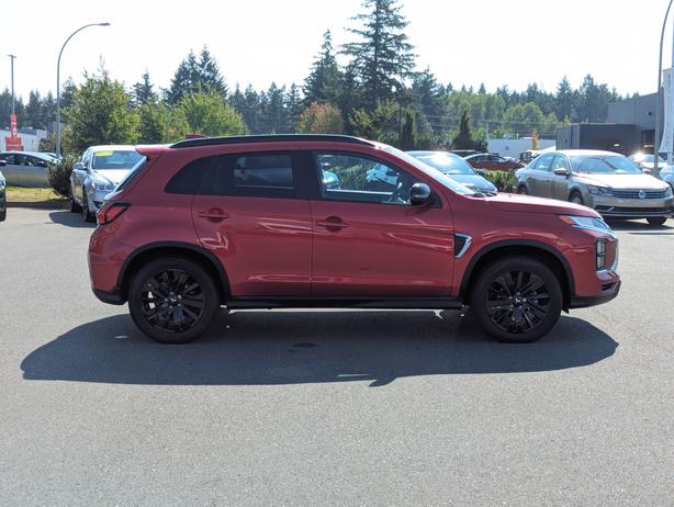 2023 Mitsubishi RVR GT - No Accidents, Heated Seats, 4x4 image 5