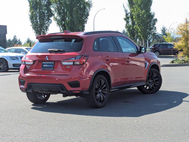 2023 Mitsubishi RVR GT - No Accidents, Heated Seats, 4x4 image 6