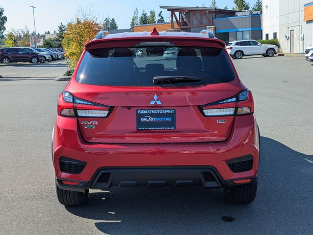 2023 Mitsubishi RVR GT - No Accidents, Heated Seats, 4x4 image 7