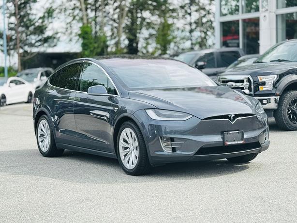 2018 Tesla Model X 75D - No Accidents, Black Interior image 3