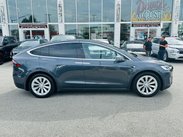 2018 Tesla Model X 75D - No Accidents, Black Interior image 4