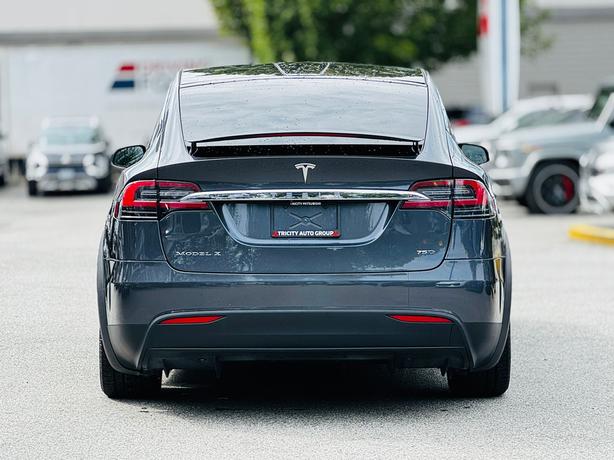 2018 Tesla Model X 75D - No Accidents, Black Interior image 6