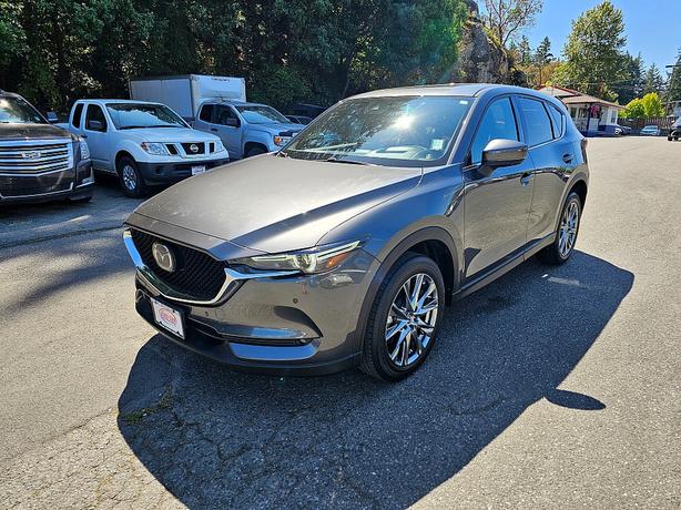 2021 Mazda  CX-5 Signature image 2