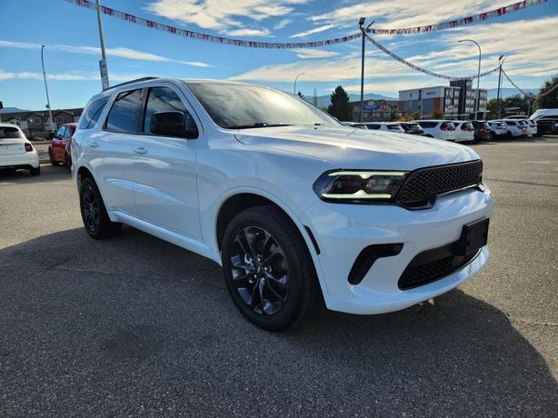 2023 Dodge Durango SXT Plus | Blacktop Package | Third Row Seating | Power Sunro image 2