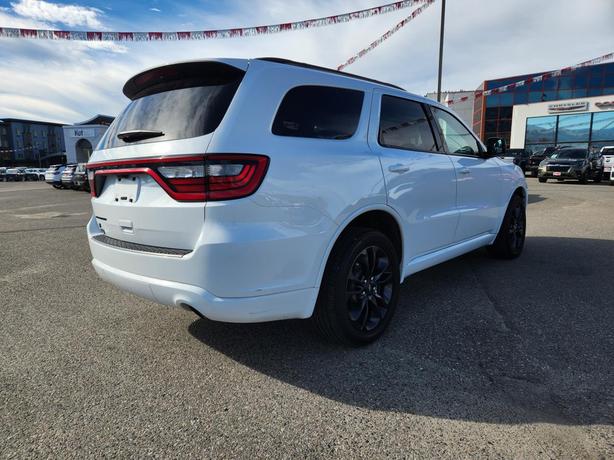 2023 Dodge Durango SXT Plus | Blacktop Package | Third Row Seating | Power Sunro image 3