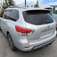 2013 Nissan Pathfinder SL thumbnail image 3